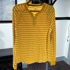 Goodfellow Co long sleeve t-shirt. Medium.